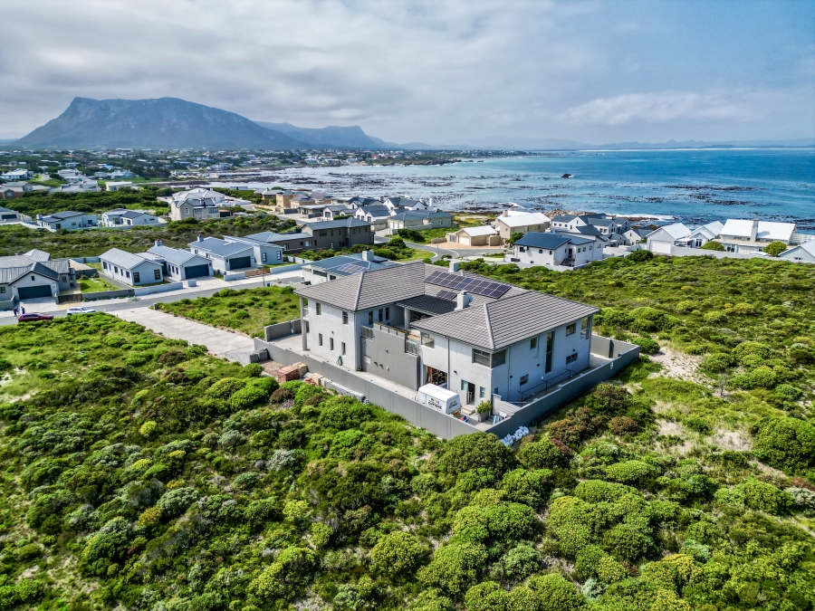 6 Bedroom Property for Sale in Kleinbaai Western Cape
